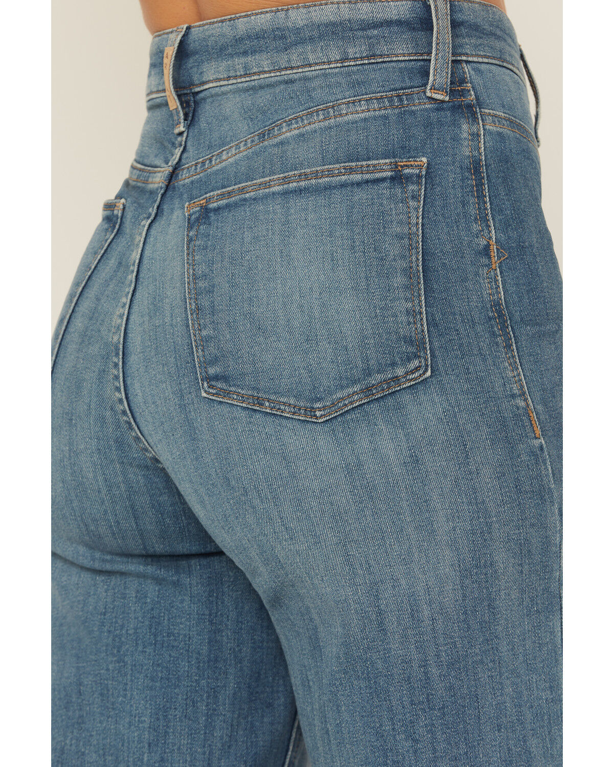 Product Name:  Ariat Women's Sloane Medium Wash Ultra High Rise Wide Leg Denim Jeans