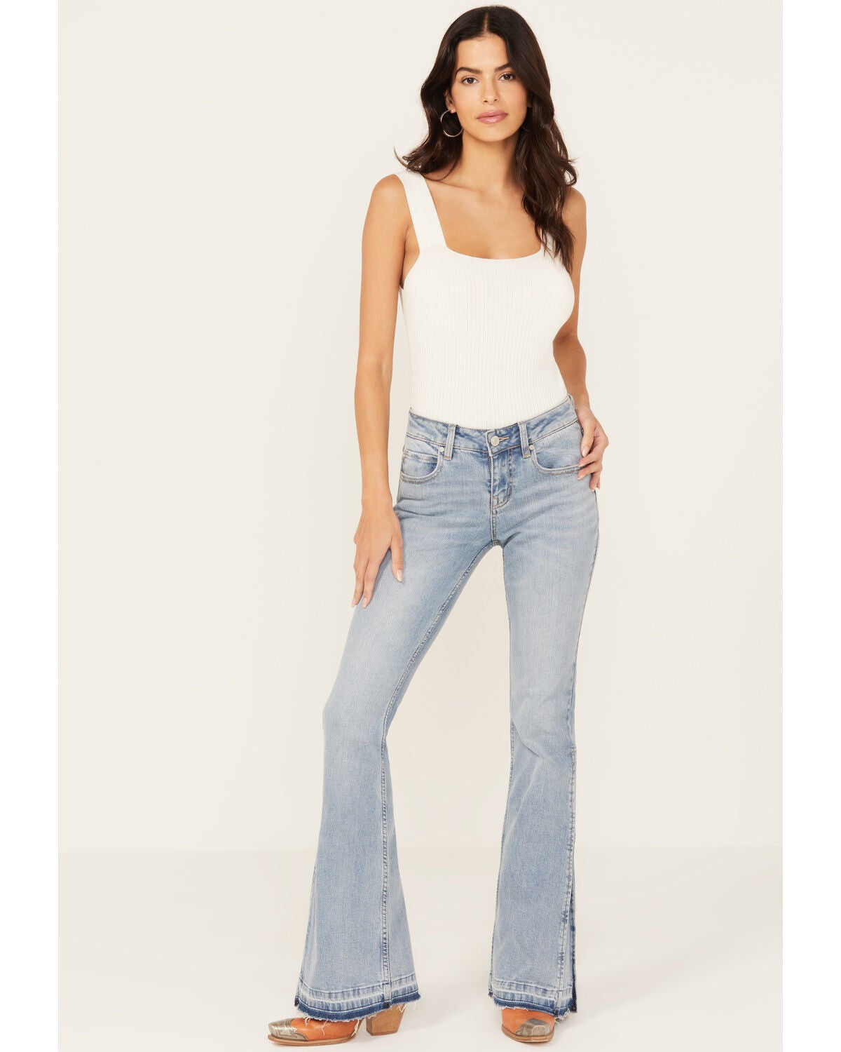 Shyanne Women's Saguaro Mid Rise Stretch Bootcut Jeans, Light Wash, hi-res