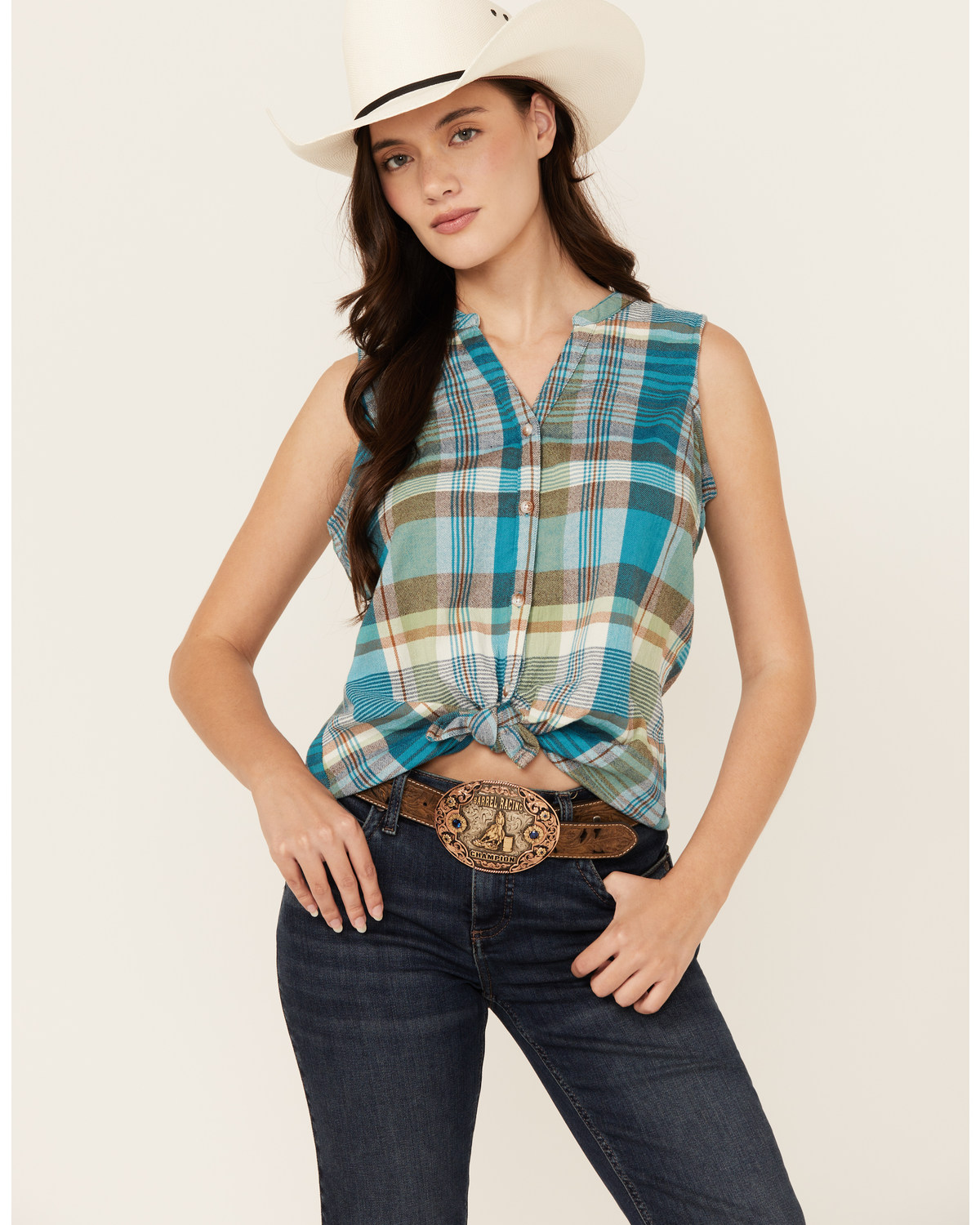 Shyanne Women's Plaid Print Twill Sleeveless Button-Down Western Shirt