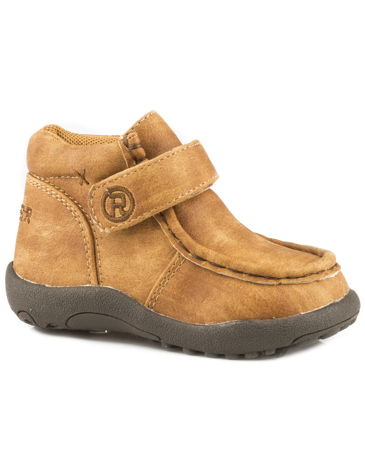 tan chukkas