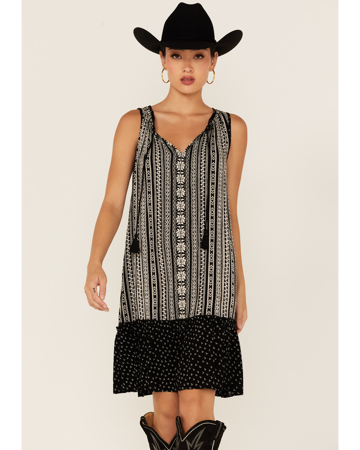 Bila Women's Southwestern Stripe Print Sleeveless Dress