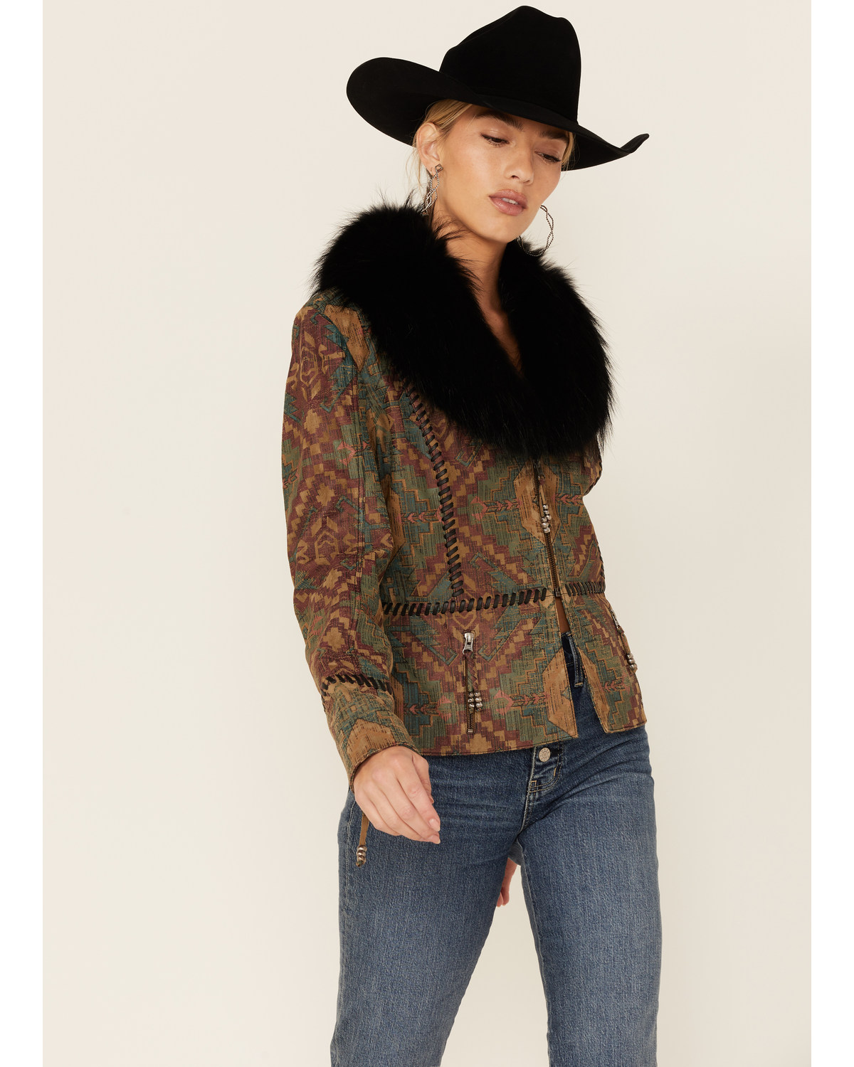 Double D Ranch Women's Top Ridge Weaver Zip-Front Faux Collar Leather Jacket