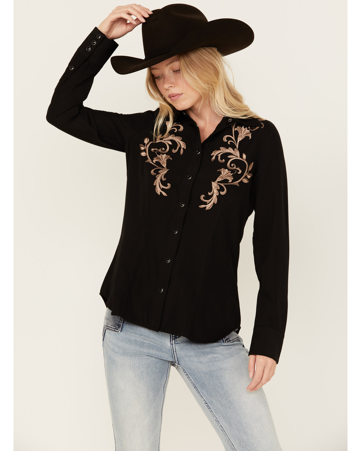 Roper Women's Floral Embroidered Long Sleeve Snap Stretch Western Shirt
