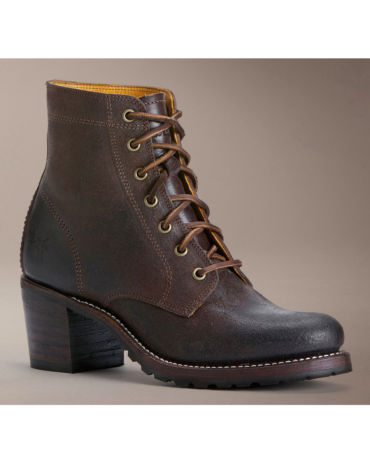 frye sabrina tan