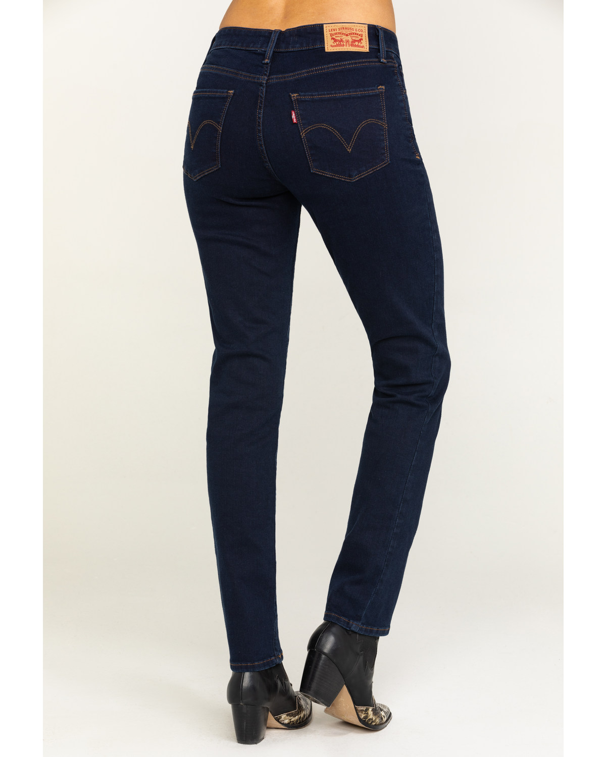 Levi's Women's Classic Dark Wash Skinny Jeans | Boot Barn