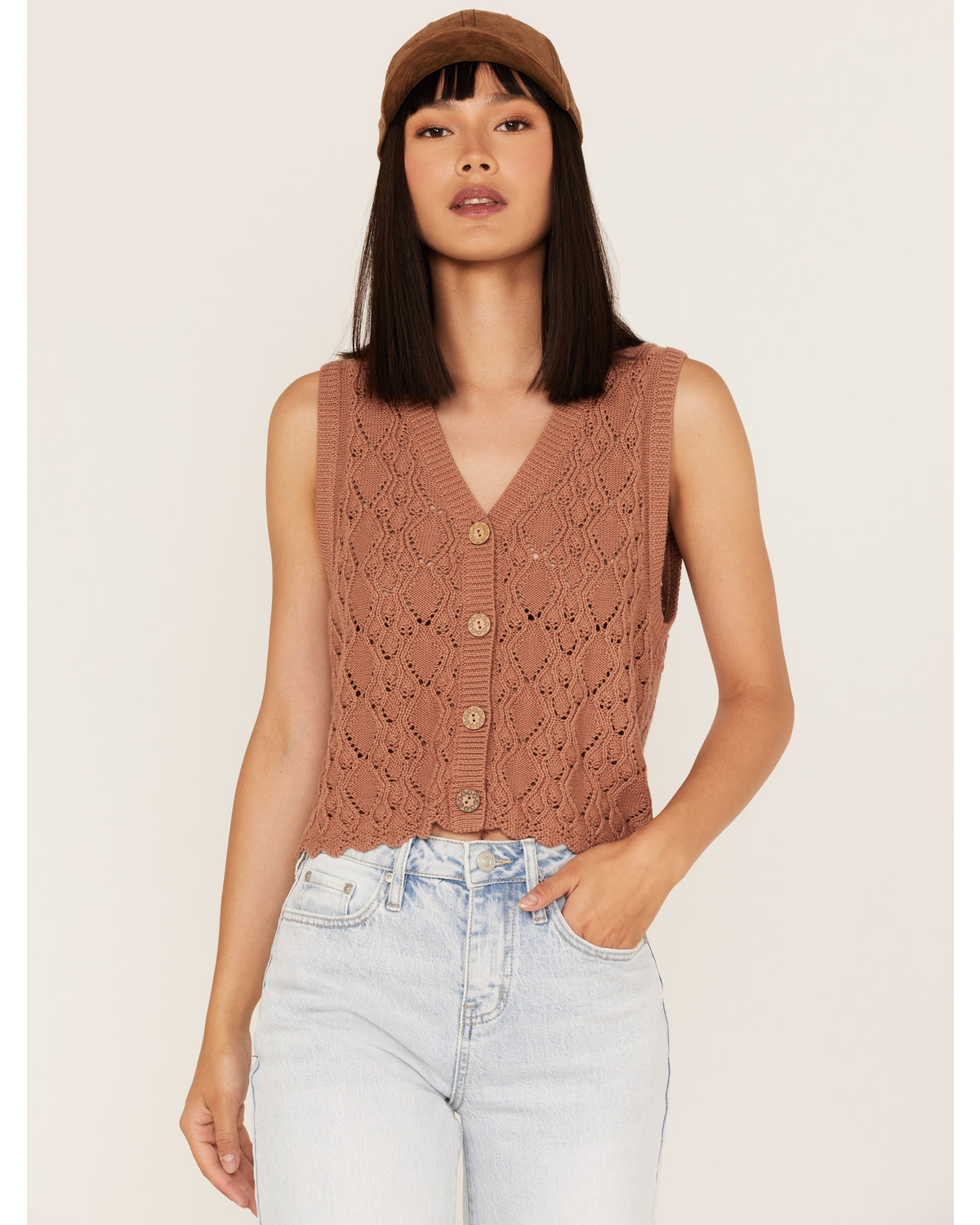 Cleo + Wolf Women's Cropped Knit Sweater Vest
