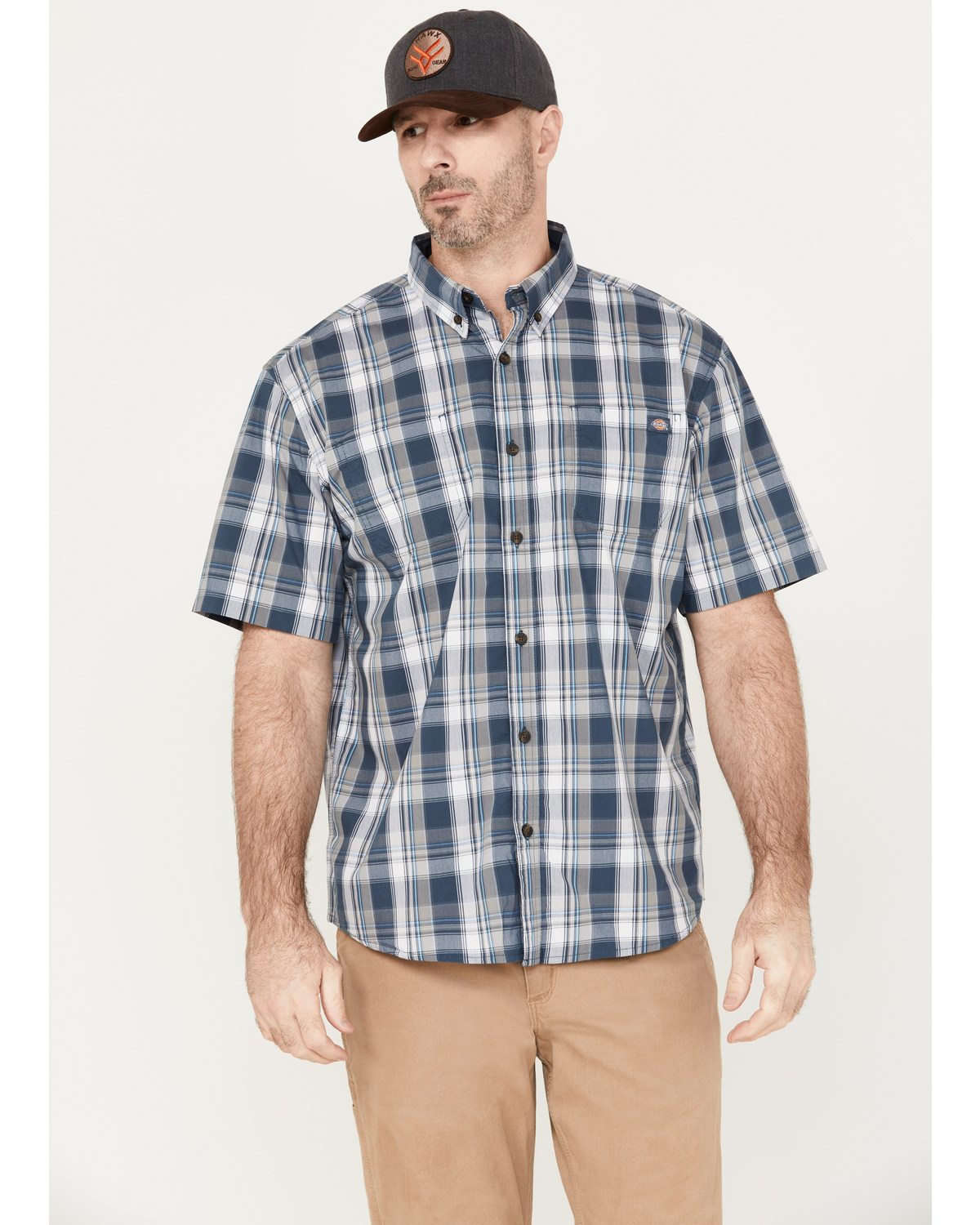 Dickies Men's Plaid Print Short Sleeve Button-Down Relaxed Fit Flex Work Shirt