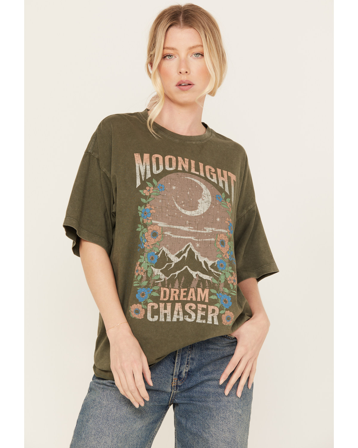 Cleo + Wolf Women's Moonlight Chased Oversized Graphic Tee