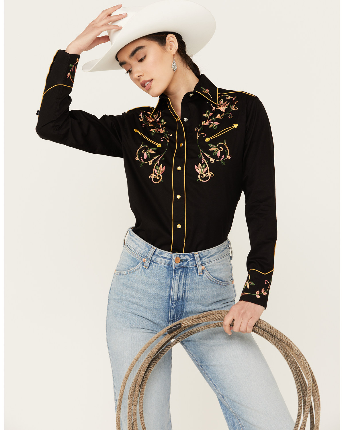 Rockmount Ranchwear Women's Floral Embroidered Long Sleeve Pearl Snap Western Shirt