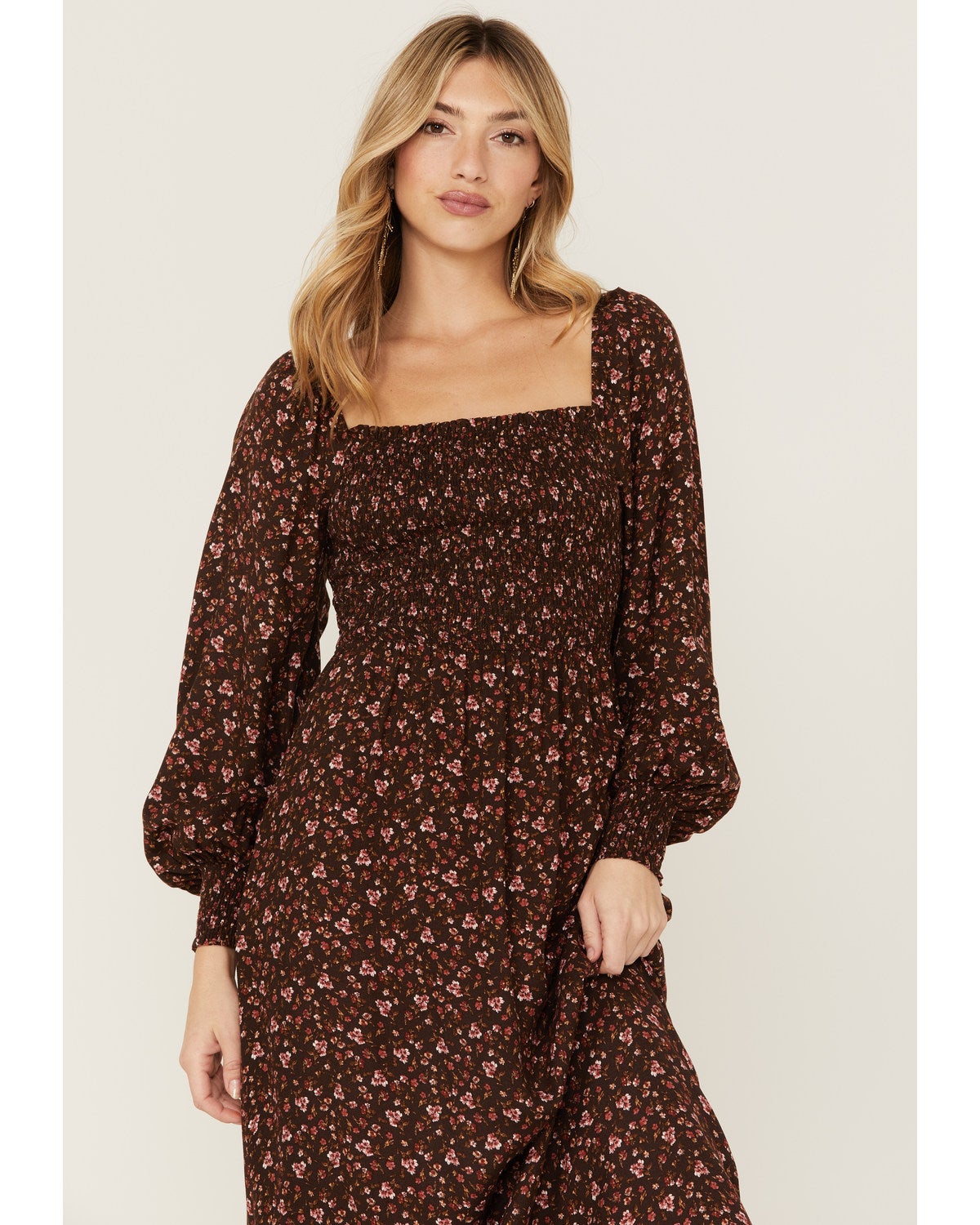 Lush Women's Brown Ditsy Floral Smocked Long Sleeve Midi Dress
