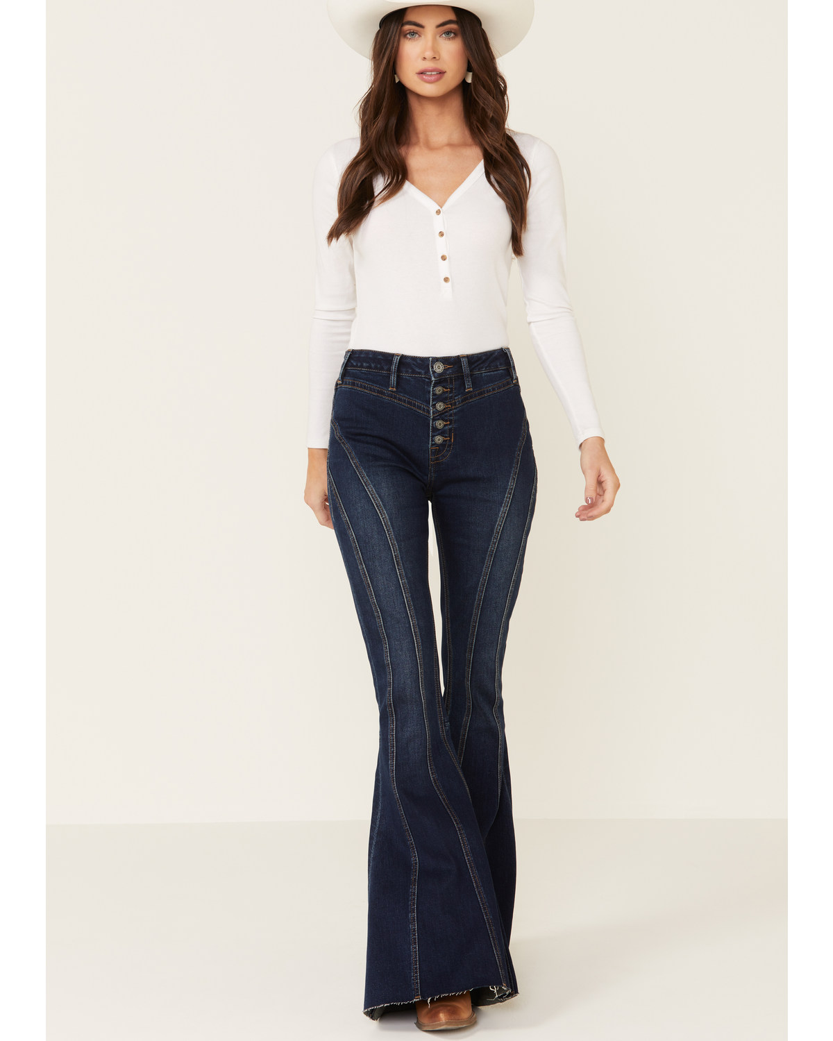 Bell bottom jeans with boots clearance