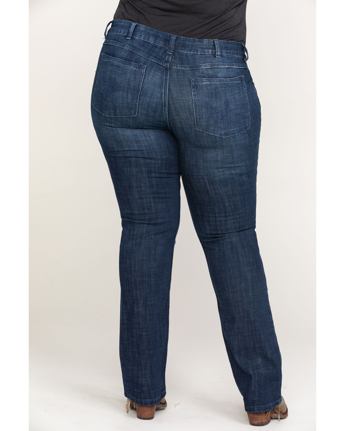 womens wrangler straight leg jeans