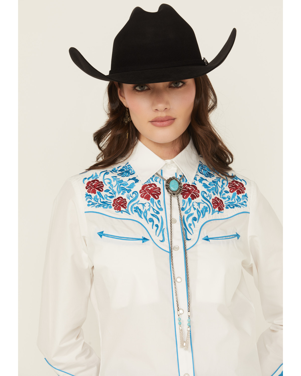 Shyanne Women's Floral Concho Bolo Necklace