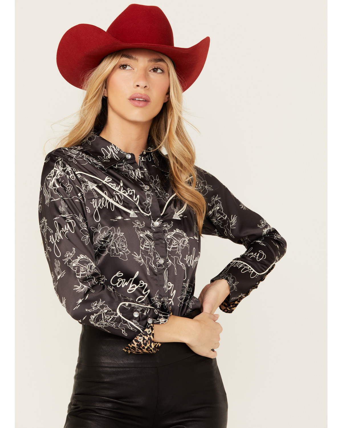 Rodeo Quincy Women's Horse Print Long Sleeve Pearl Snap Western Shirt