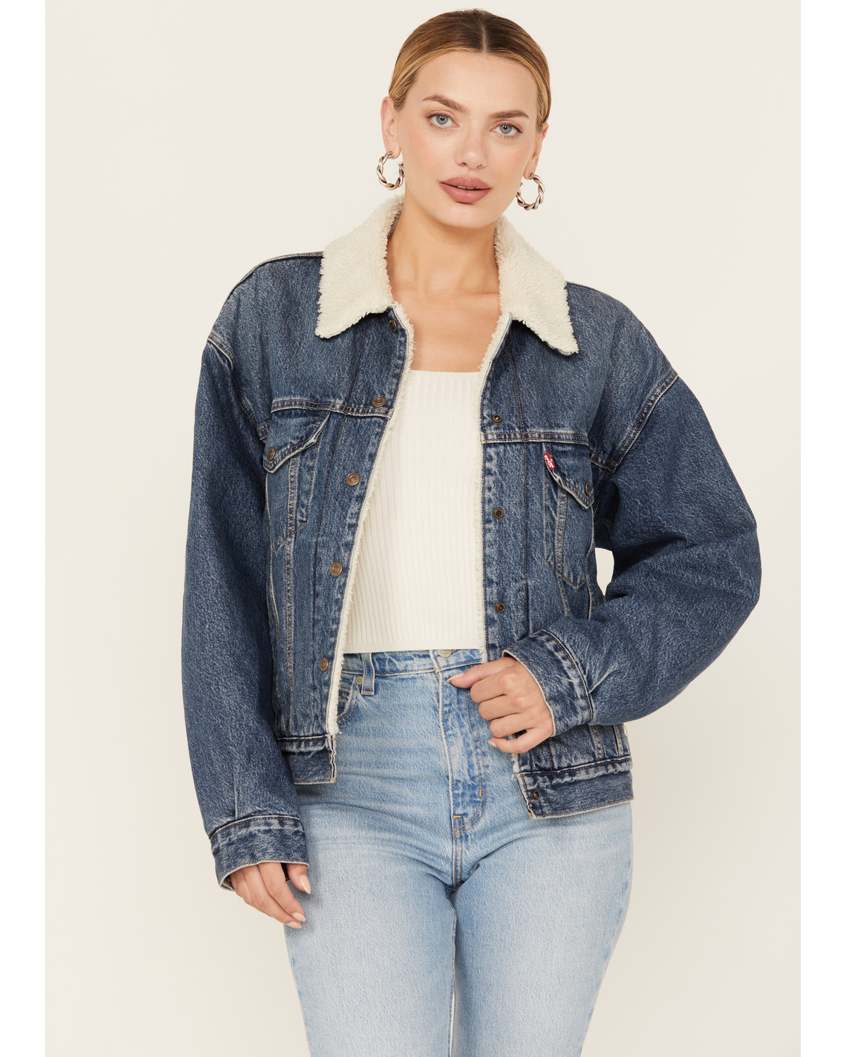 Levi's Women's Medium Wash 90s Sherpa Trucker Jacket