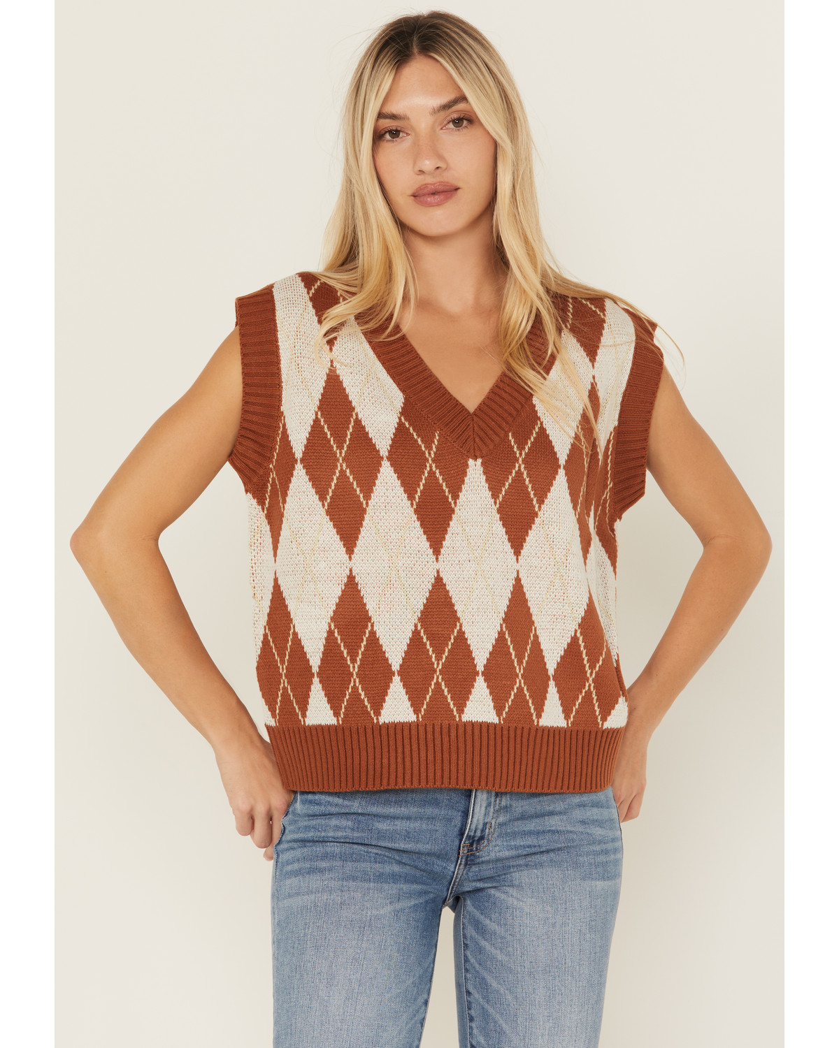 Sadie & Sage Women's Argyle Print Sweater Vest