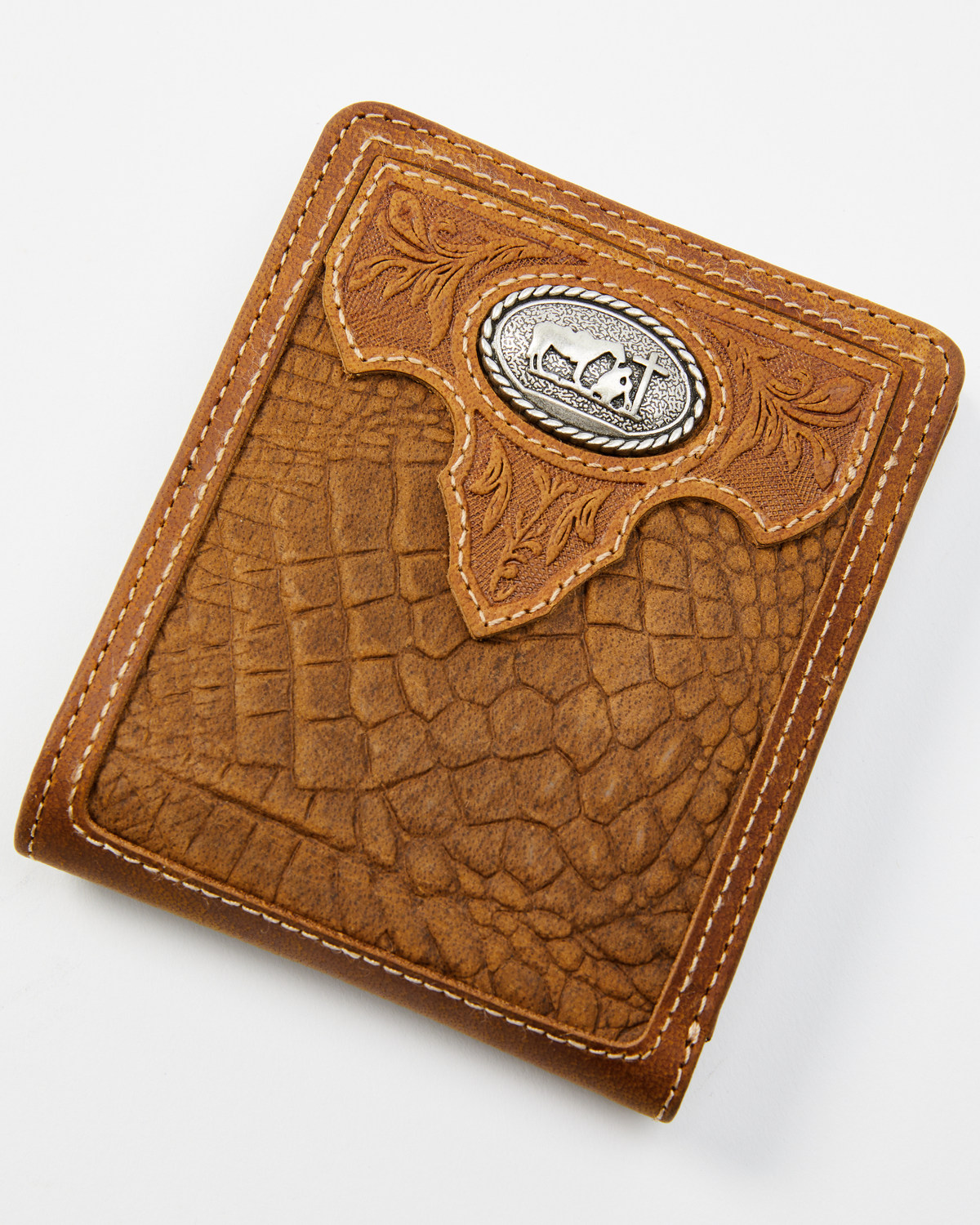 Cody James Men's Crocodile Embossed Bifold Wallet