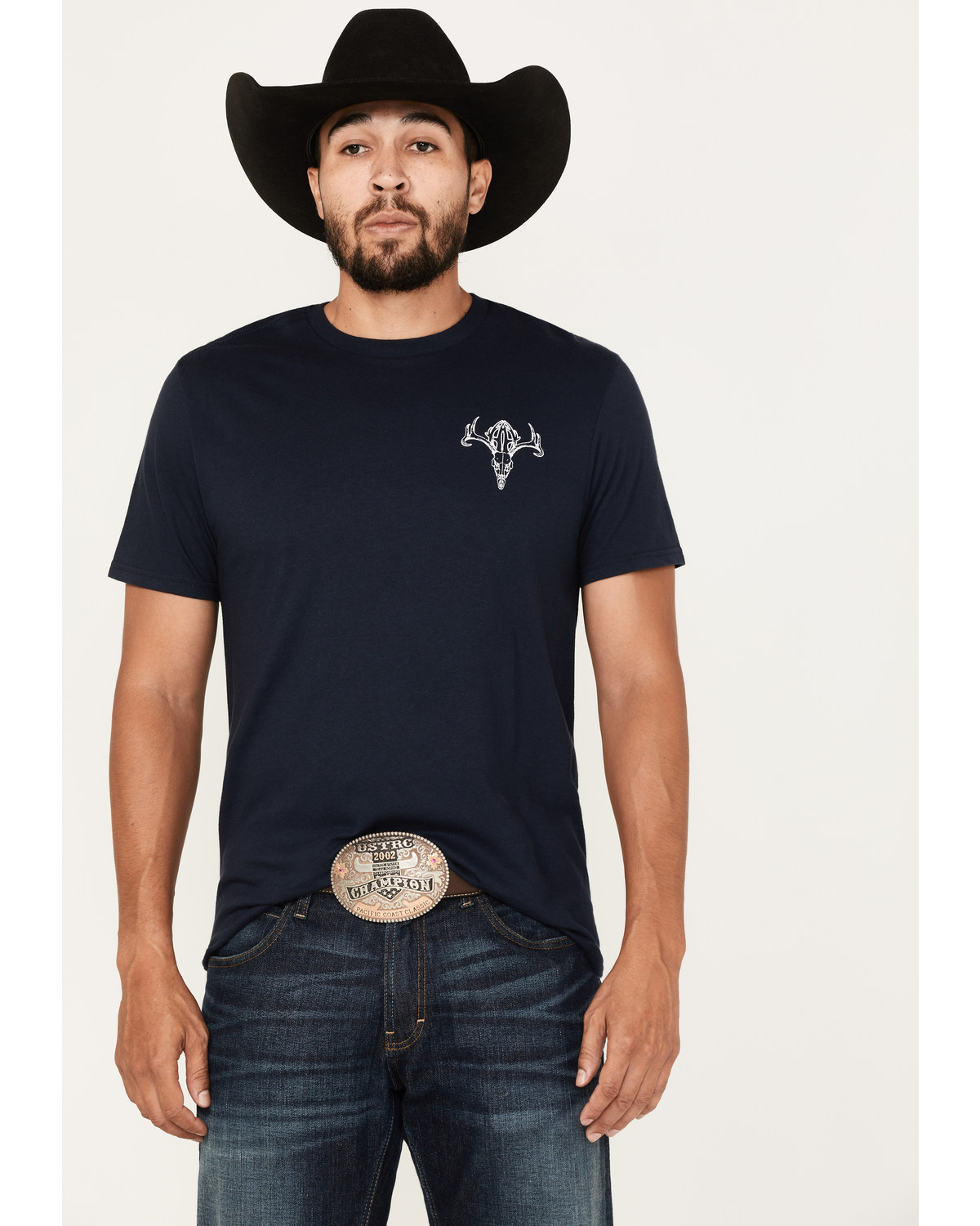 Cowboy Hardware Men's Hunters Steerhead Skull Flag Graphic T-Shirt