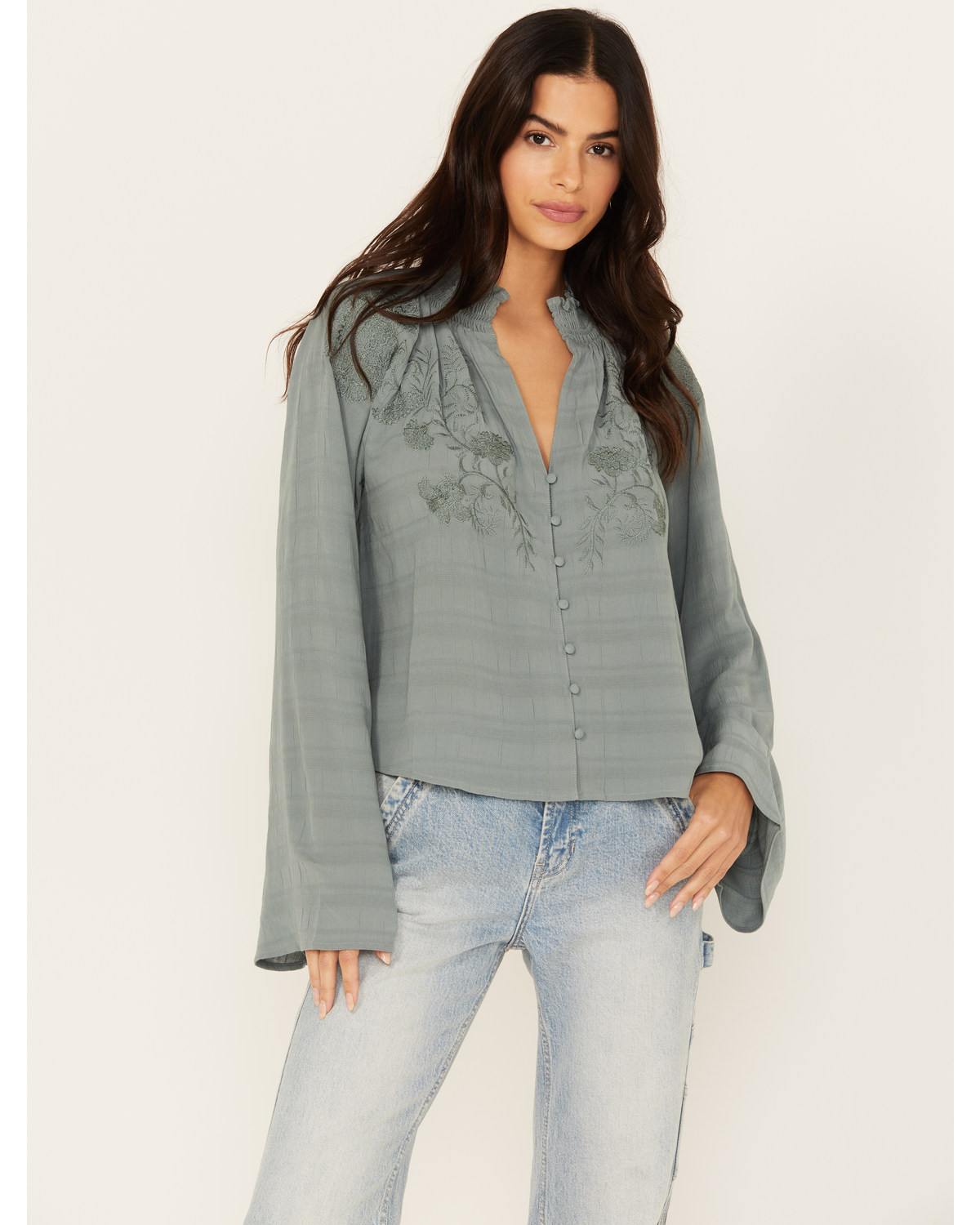 Cleo + Wolf Women's Cropped Button-Down Blouse