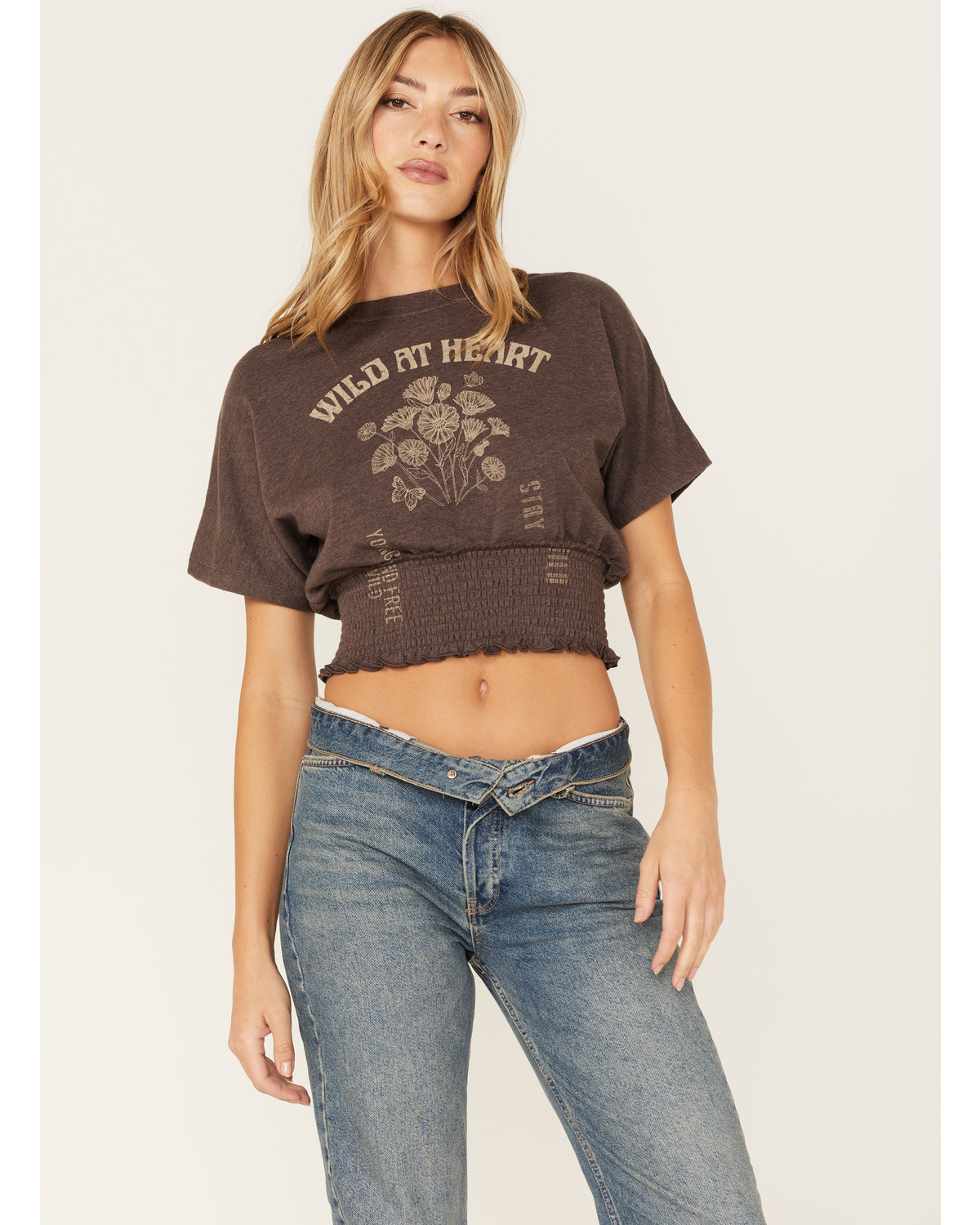 Cleo + Wolf Women's Wild At Heart Smocked Graphic Tee