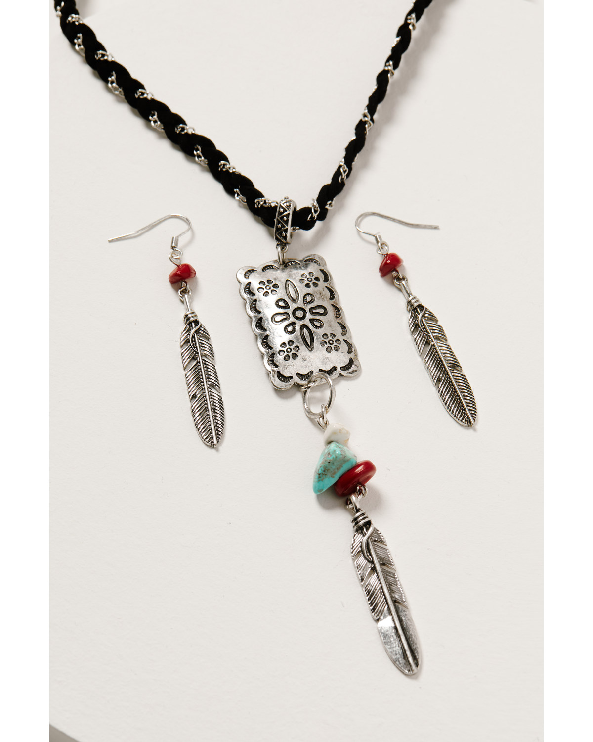 Shyanne Women's Wild Soul Feather Pendant Set