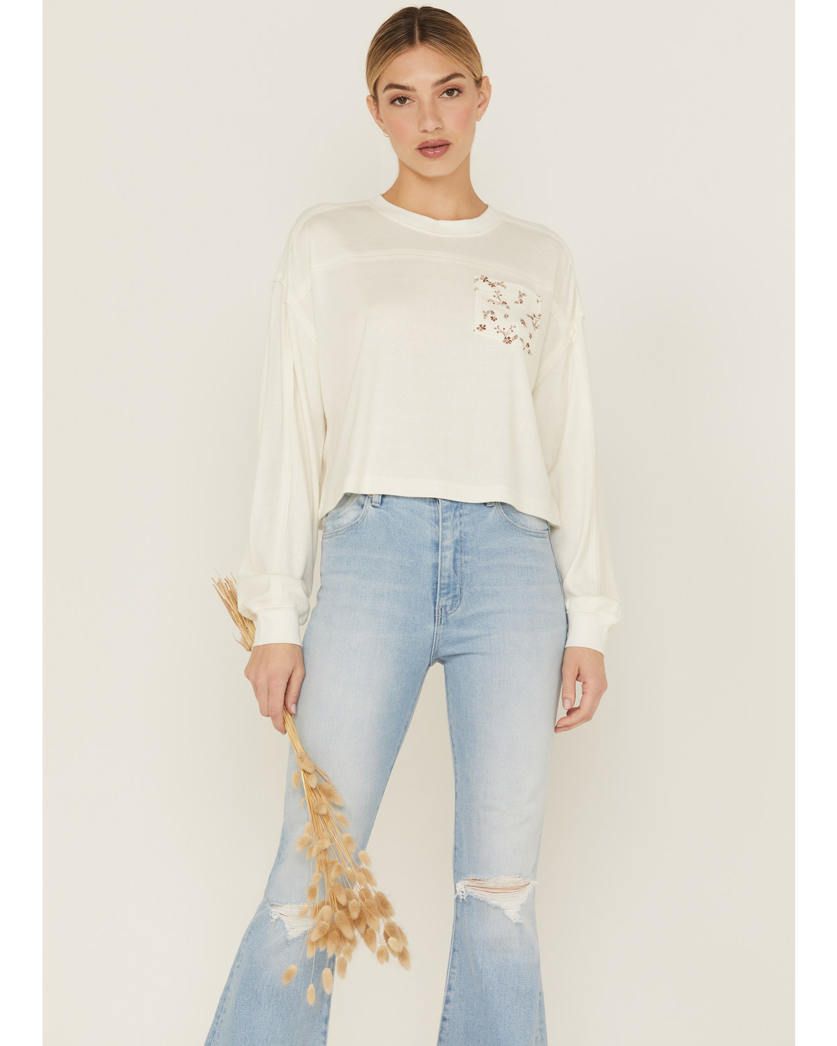 Cleo + Wolf Women's Boxy Floral Pocket Long Sleeve Cropped