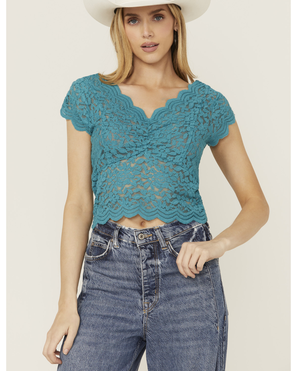 Shyanne Women's Flutter Sleeve Lace Crop Top
