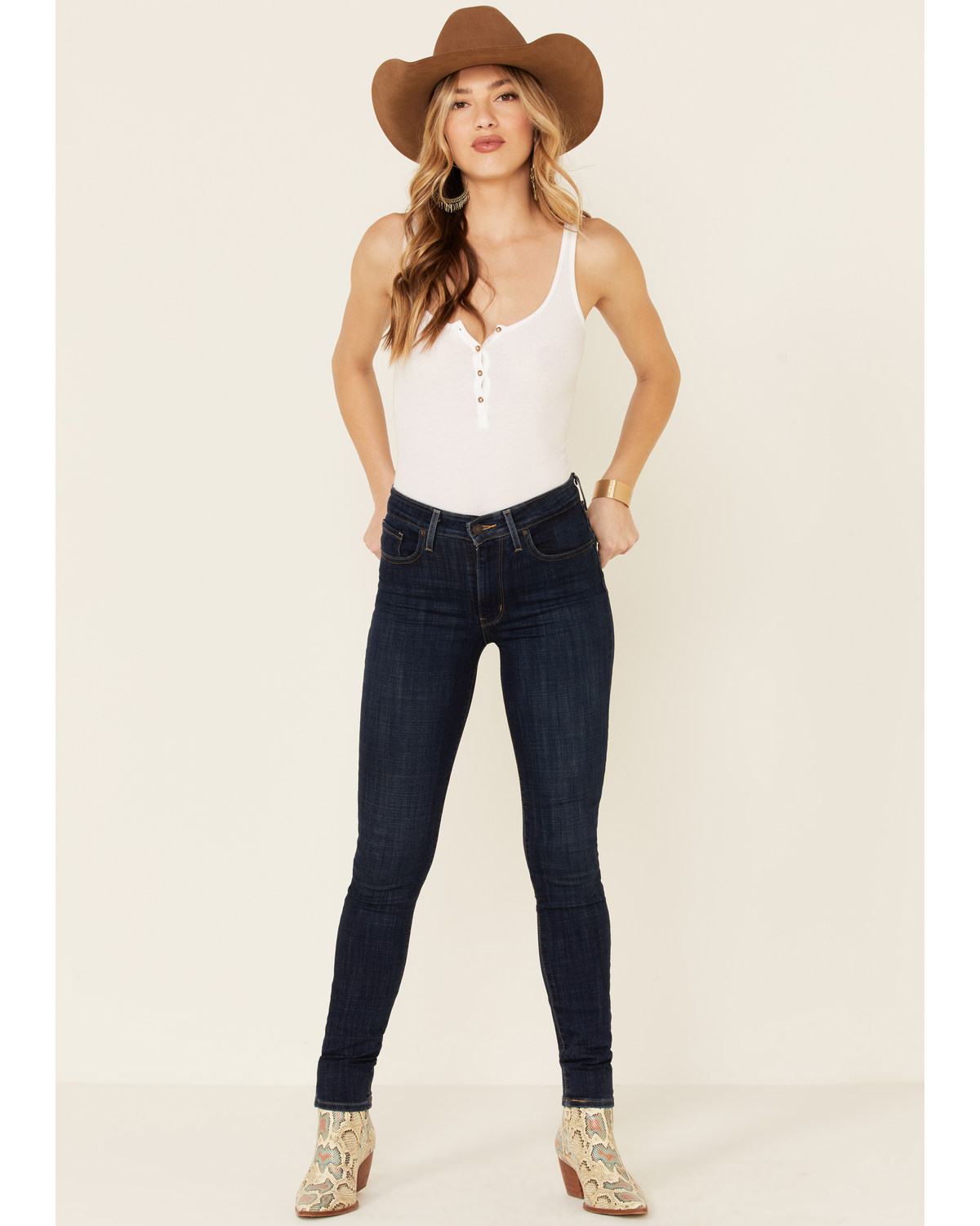 levi's dark wash skinny jeans