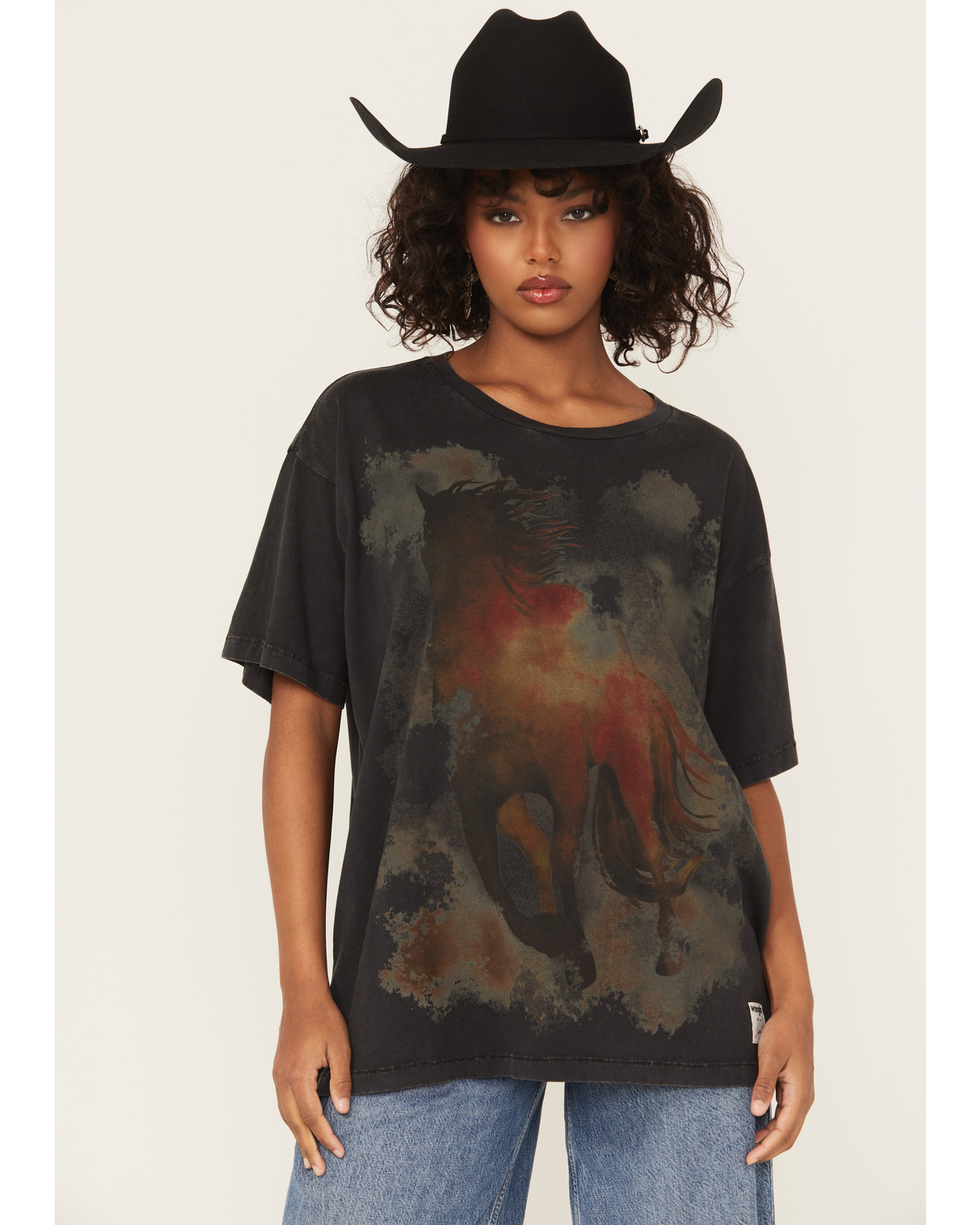 Wrangler X Lainey Wilson Women's Running Horse Short Sleeve Graphic Tee
