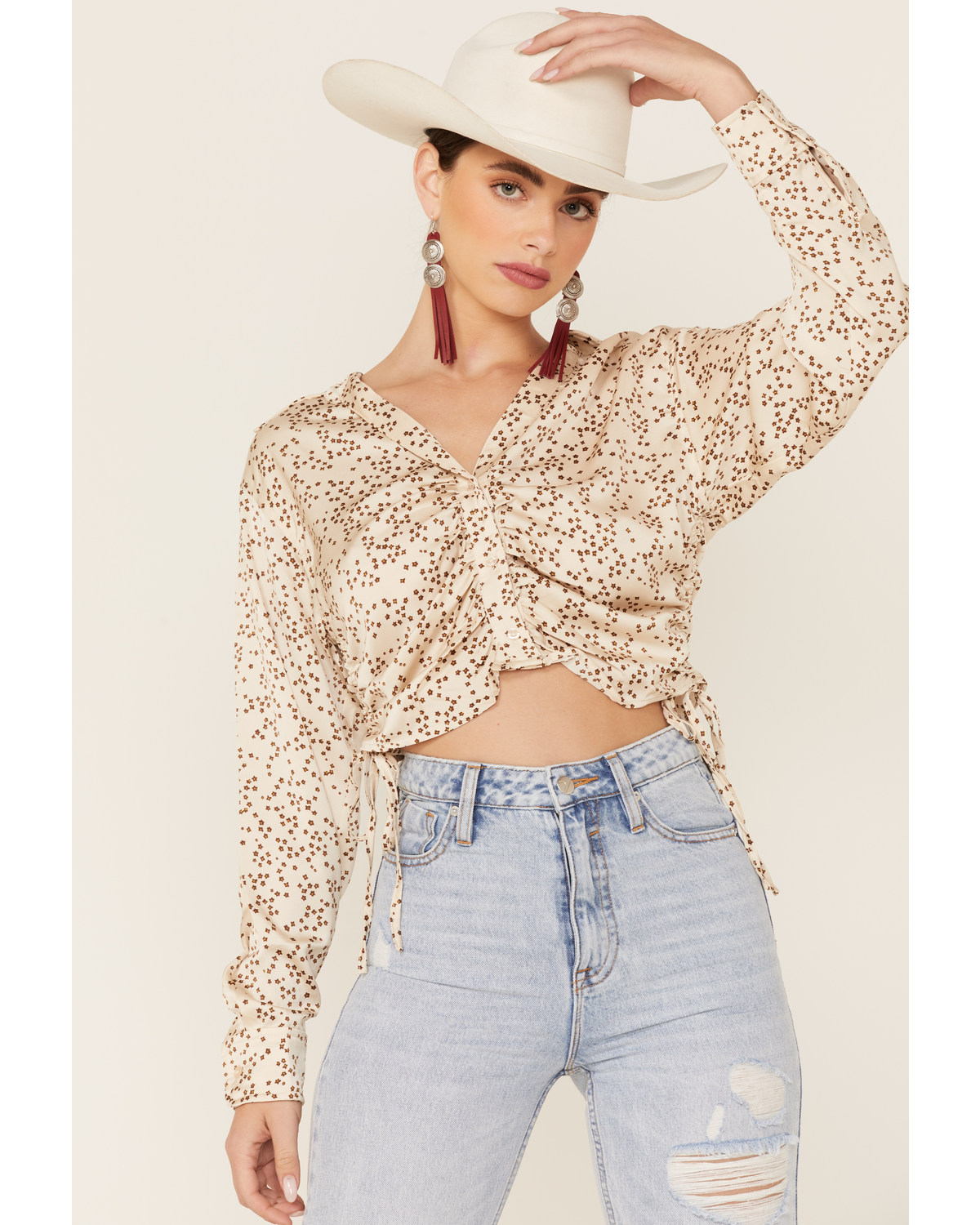 Lush Women's Taupe Star Print Cinch Front Long Sleeve Crop Top