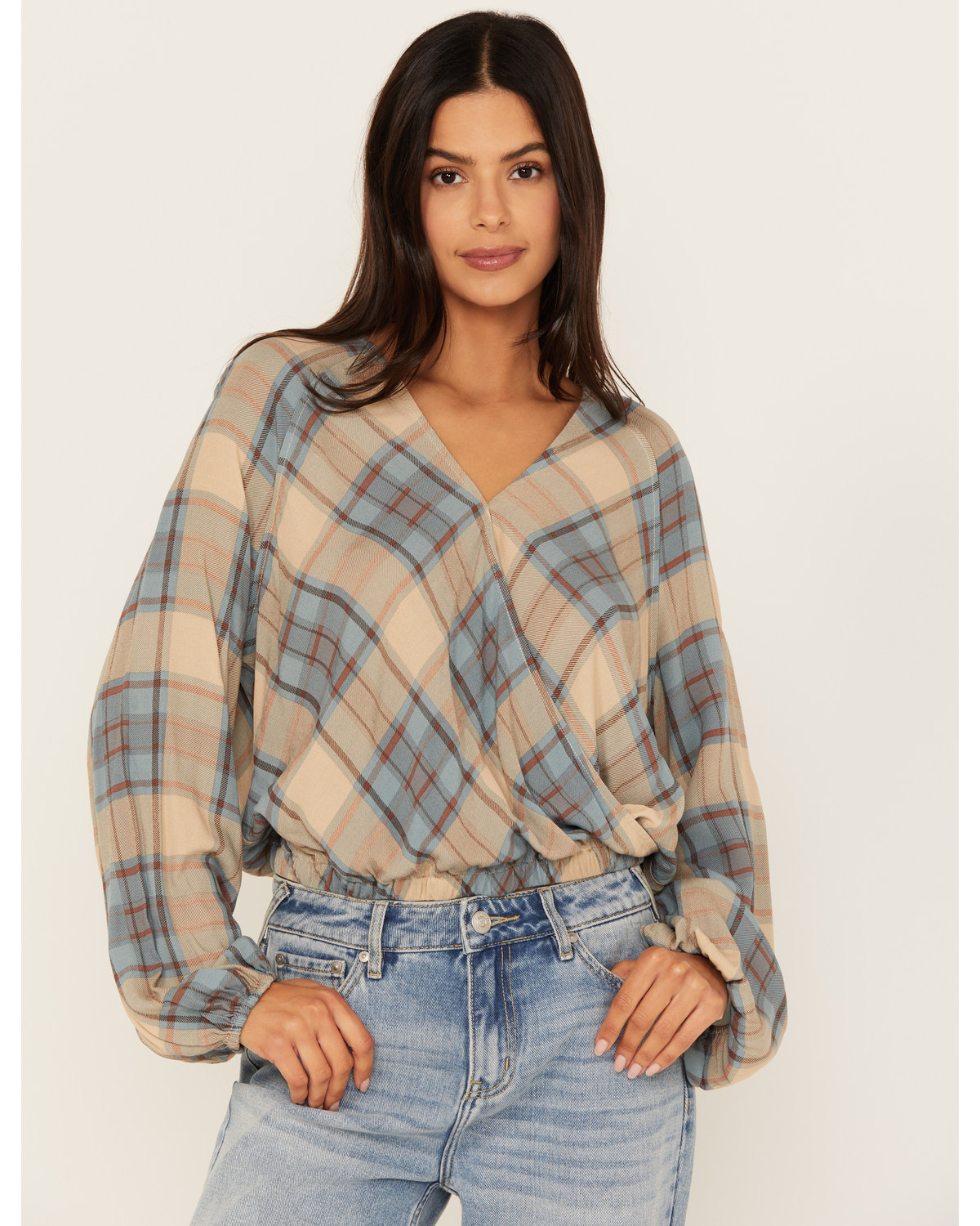 Cleo + Wolf Women's Plaid Print Blouson Crossover Top