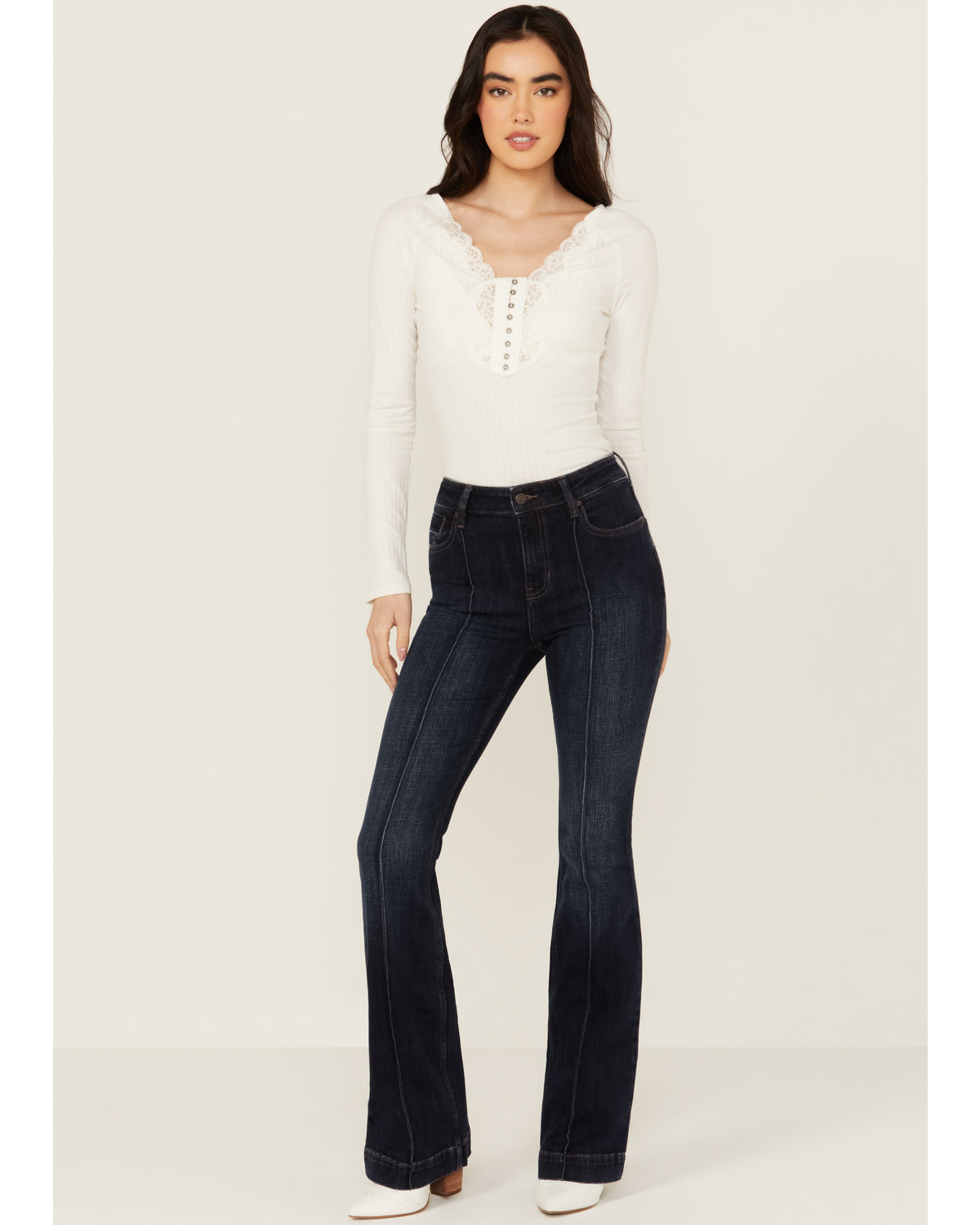 Idyllwind Women's Legend High Rise Seamed Bootcut Comfort Stretch Denim Jeans
