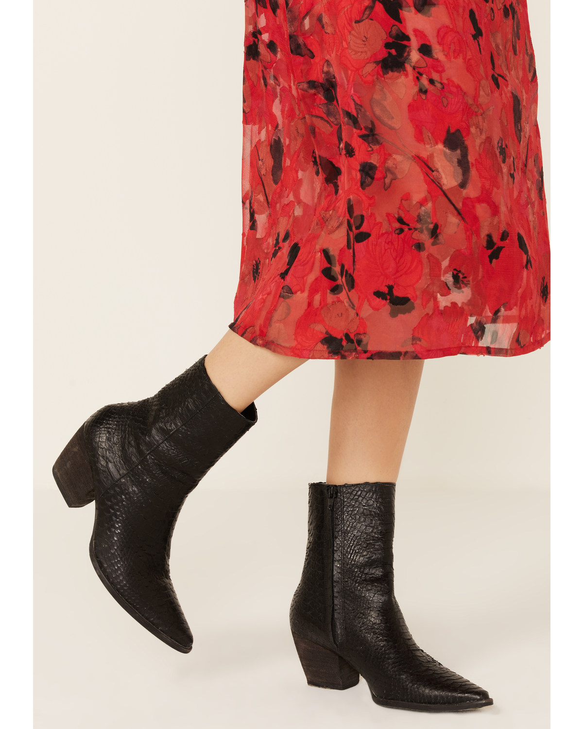 Matisse Women s Caty Fashion Booties Round Toe Mall of America