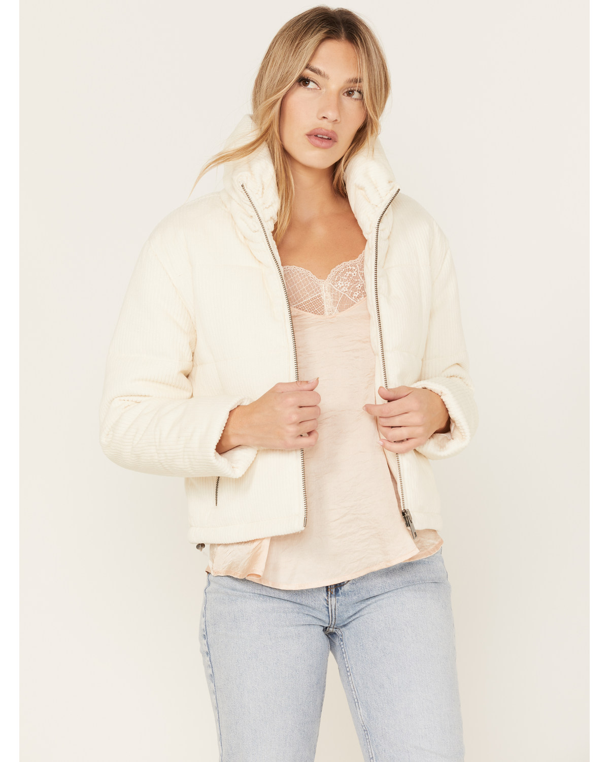 Cleo + Wolf Women's Quilted Corduroy Puffer Jacket